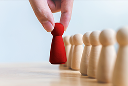 南宫28国际：技术驱动配置全球化人才